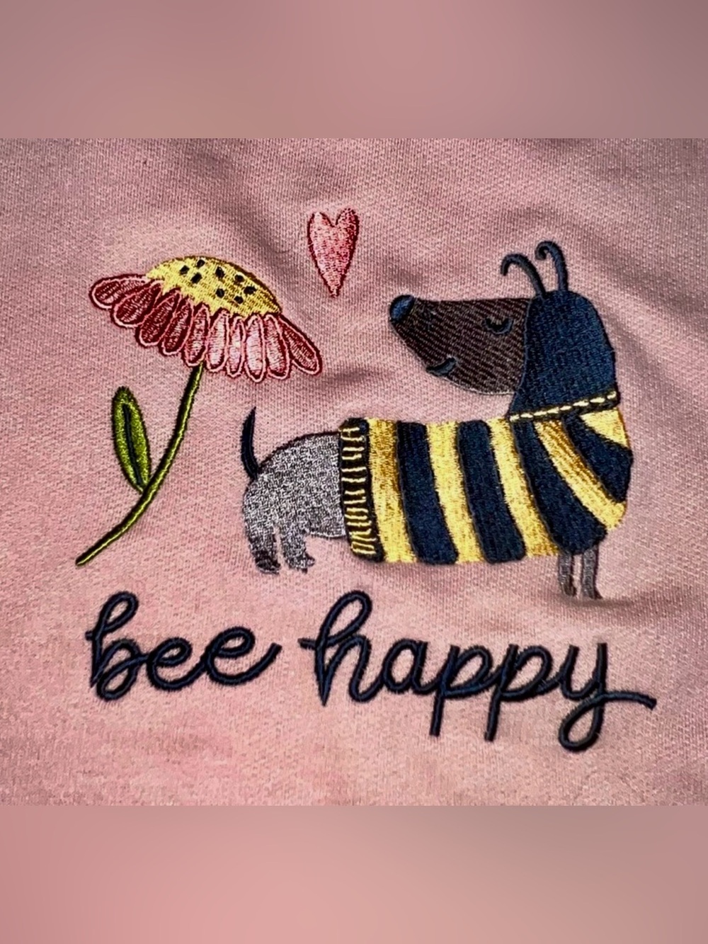 NEW Love in Faith Peach Embroidered Sweatshirt - Dachshund - Bee Happy - Large